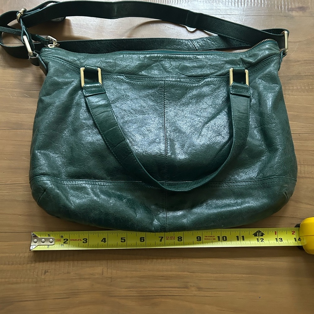 HOBO Dark Green Leather Shoulder Bag - Versatile Everyday Carry - Picture 4 of 6